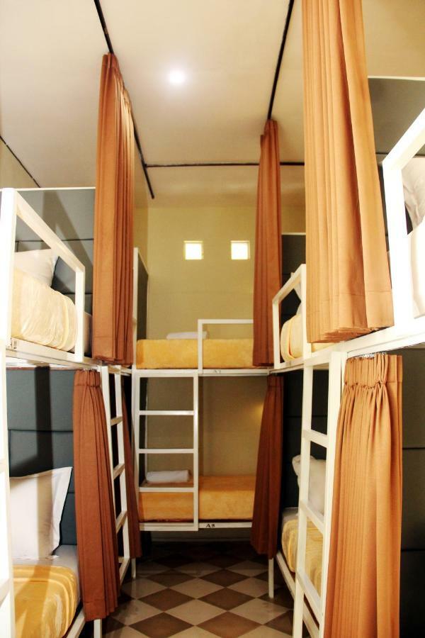 ALA Hostel Seminyak Kültér fotó