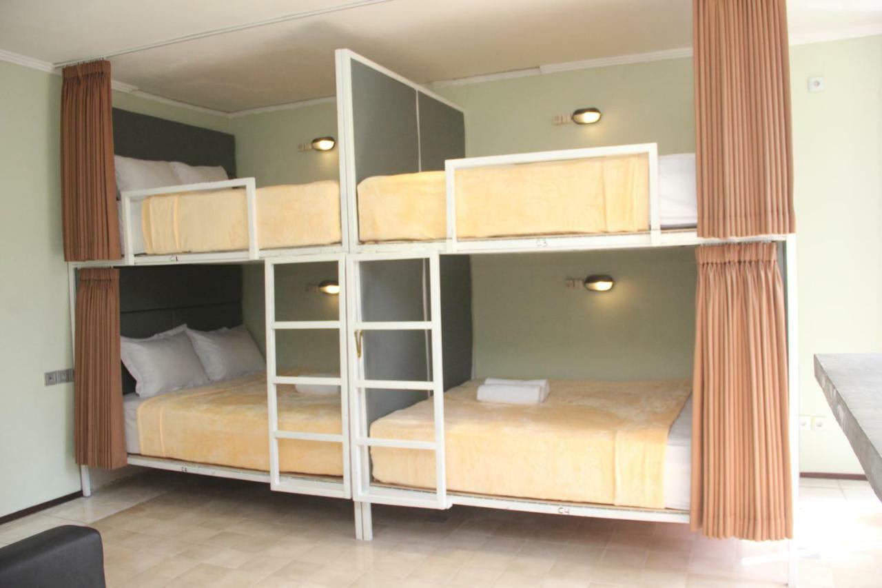ALA Hostel Seminyak Kültér fotó