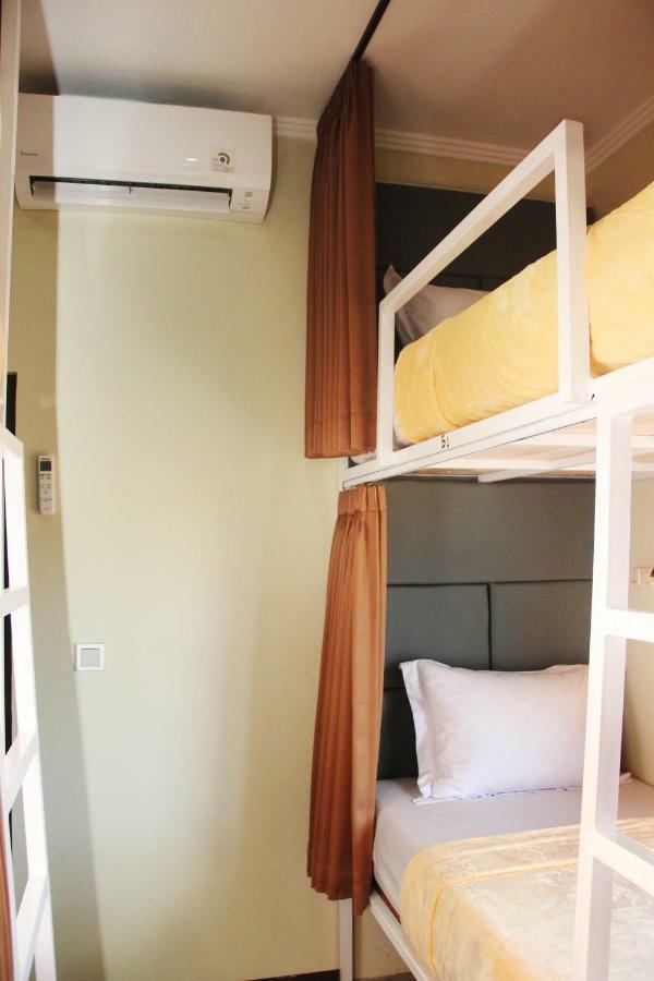 ALA Hostel Seminyak Kültér fotó